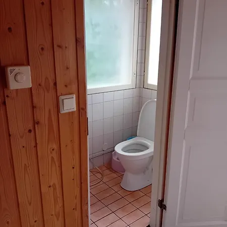 Huhtalan Maalaismajoitus Apartament